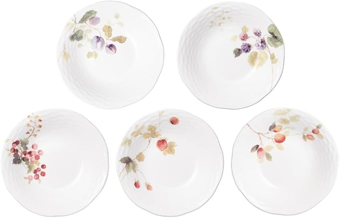 Narumi 96010-23303P Lucy Garden Bowl and Plate Set, 6.3 inches (16 cm), Berry Pattern, Set of 5 Patterns, Stylish, Cute, Relief, Wedding Gift, Microwave Warm, Dishwasher Safe, Gift Box Included