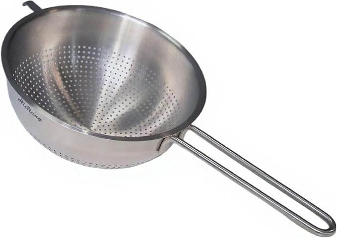 7-Inch Stainless Steel Strainer Colander with Handle, 1.5 Qt, Small, Ideal for Draining, Straining or Rinsing, Rivet-free Design, Easy to Clean