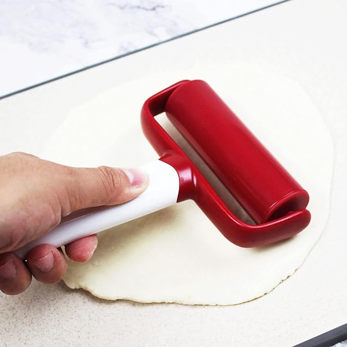 3 pcs Pizza Tool Set Including Pastry Pizza Roller, Pizza Dough Docker that Time-Saving and Dough Cutter (3 pcs)