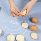 Silicone Pastry Mat 24"*16" Extra Thick Non Stick Baking Mat Food Grade Silicone Dough Rolling Bake Mat with Edge Heightening Blue