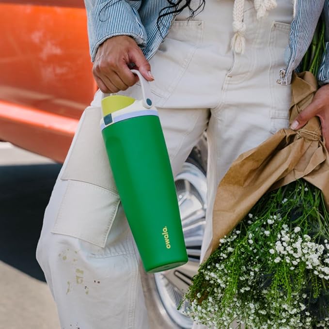 Owala FreeSip Sway Insulated Stainless Steel Water Bottle with Two-Way Spout, Built-In Straw and Bucket Handle, Made for Travel, School, and Sports, 40oz, BPA Free, Leak Proof, Putting Green