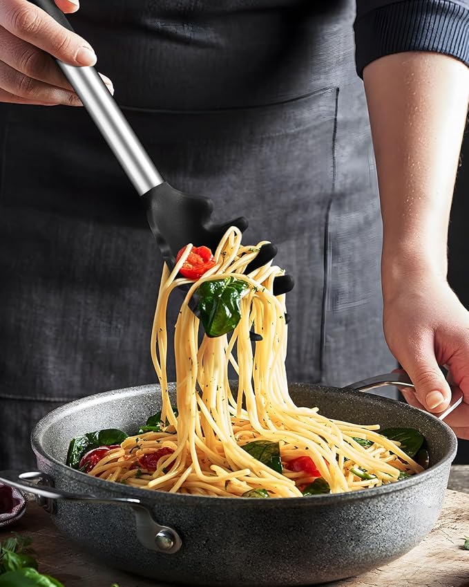 Spaghetti Spoon and Pasta Tong, Non-stick Silicone Spoon Server Fork with teeth and Stainless Steel Handle Spaghetti Tong, Food Clip for Spaghetti Noodle (BLACK)