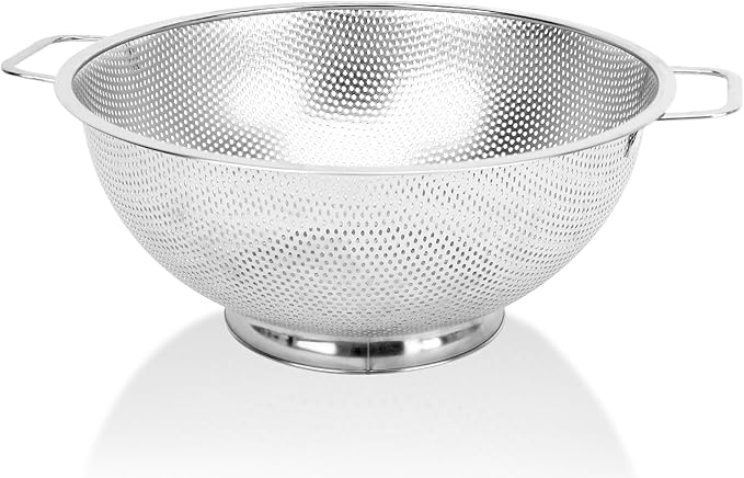 Colander for Kitchen, 4QT, Stainless Steel Colander Strainer with Handle for Fruits Vegetables Cooking Food, Dishwasher Safe