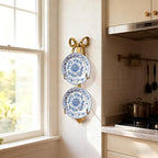 Zonon 2 Pack Gold Bow Plate Holder for Wall Bow Knot Iron Easel Display Rack Wall Mount Metal Plate Hanger Stand for Hanging Photo Frame Art Plaque for Cabinet Kitchen Counter Bar Cafe (18.5 x 7 Inch)