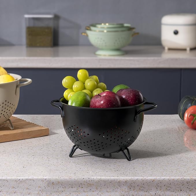 Metal Colander 5 Quart Powder Coated Self-draining Metal Strainer with Base,Kitchen Pasta Fruit Vegetable Basket with Double Handles (Light Black)