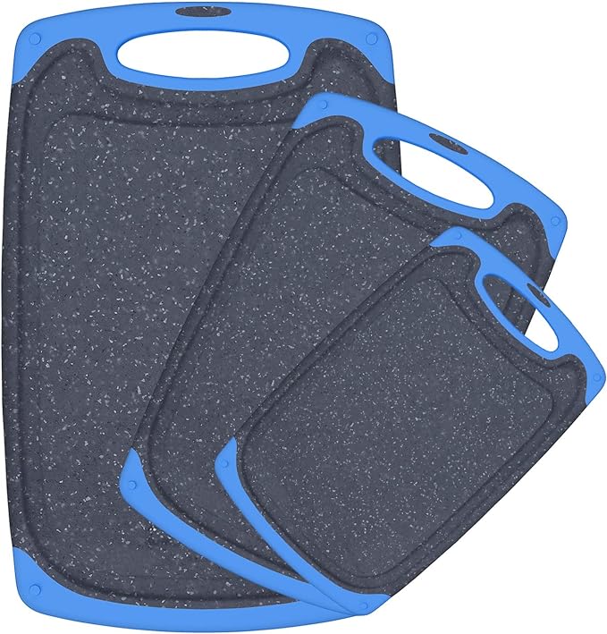 Plastic Cutting Board, 3 Pieces Dishwasher Safe Cutting Boards with Juice Grooves, Easy Grip Handle, Non-Slip, with Grinding Area for Grinding Garlic and Ginger（blue）