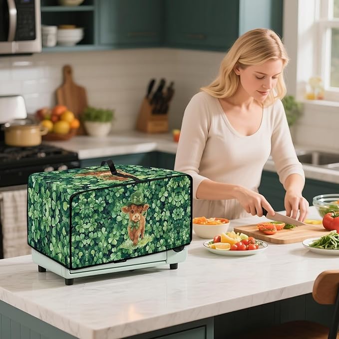 Highland Cow Four Leaf Clover Print Toaster Oven Cover Microwave Cover for Kitchen Countertop Appliance Dust Protector Decorative Oven Accessories for St. Patrick's Day Decor, Green, L