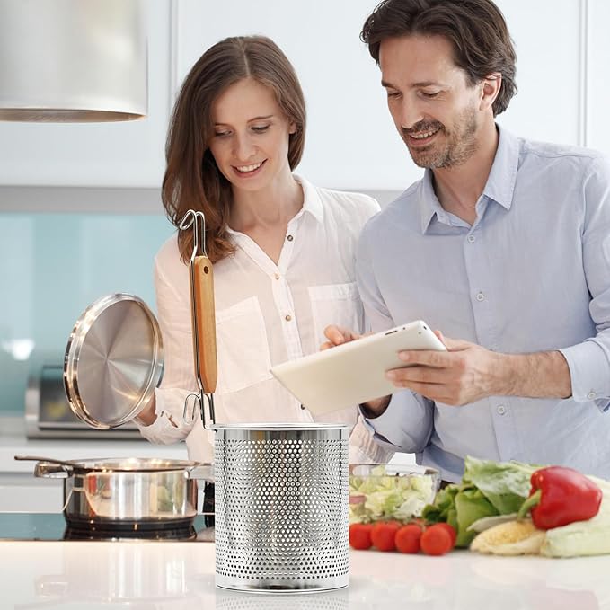 Stainless Steel Pasta Strainer, 2pcs Micro-Perforated Food Dumpling Noodle Strainer with Wood Handle Straining Noodles Pasta Baskets