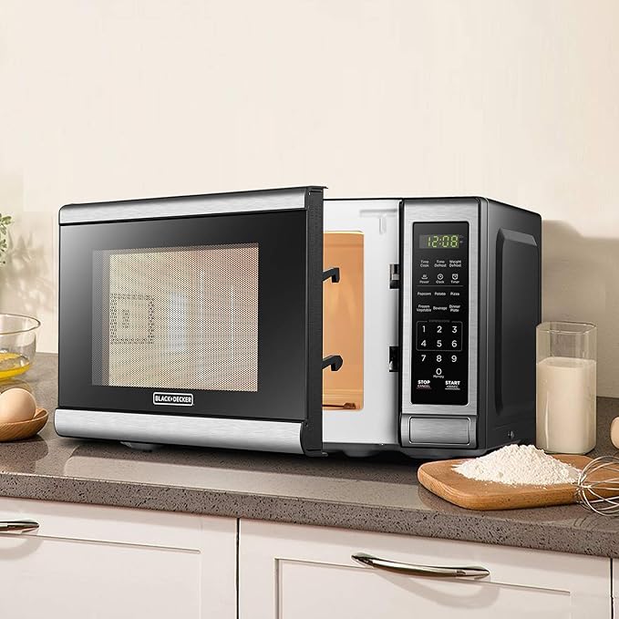 BLACK+DECKER EM720CB7 Digital Microwave Oven with Turntable Push-Button Door, Child Safety Lock, 700W, Stainless Steel, 0.7 Cu.ft