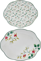 Pfaltzgraff Winterberry Holiday Set of 2 Serving Plates, 10 Inch and 12 Inch, Multicolored