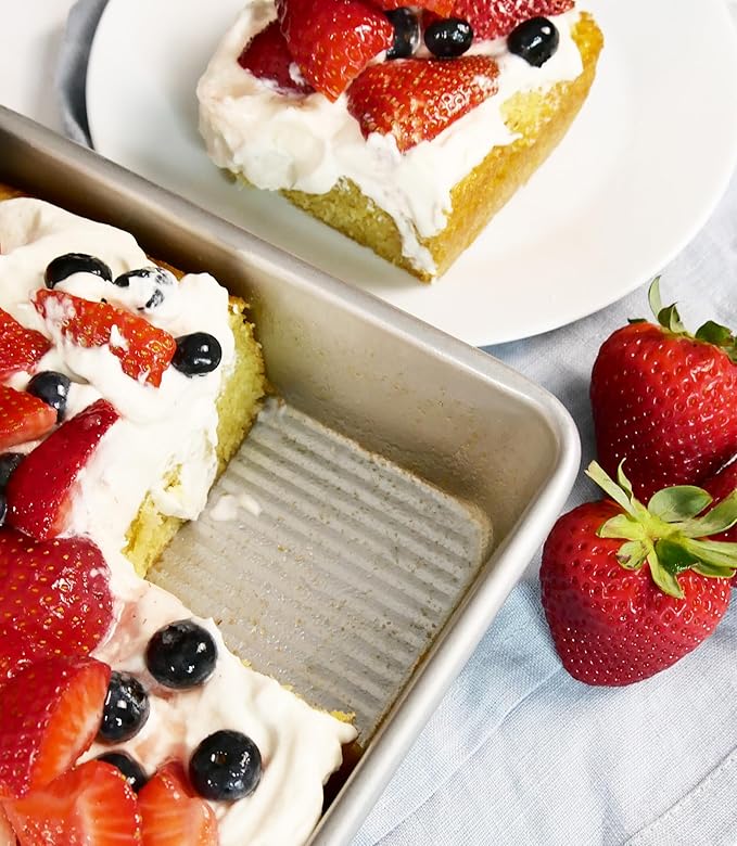USA Pan Bakeware Seamless Nonstick Square Baking Pan, 8 x 8 x 2