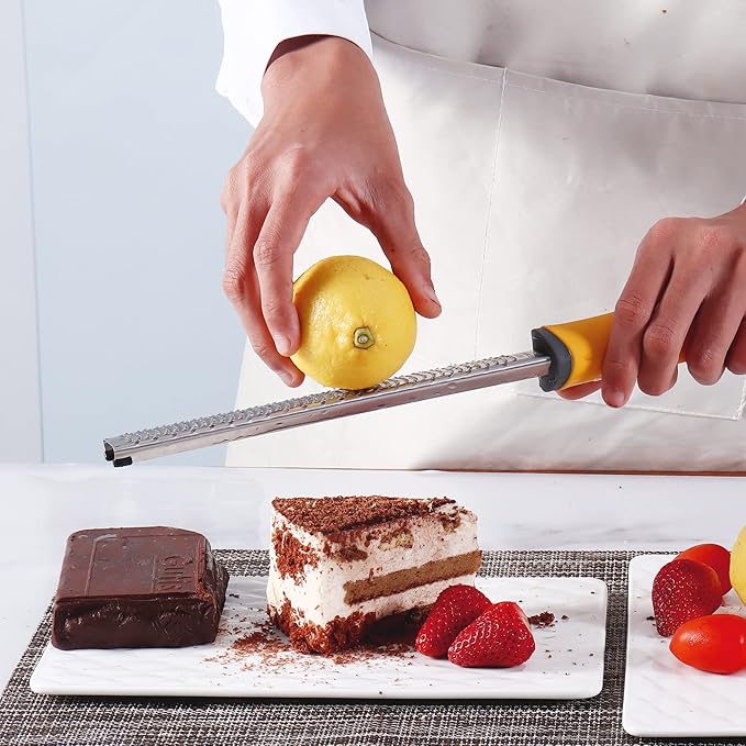 Lemon Zester Grater, Citrus Zester Grater with Handle, Kitchen Gadgets for Cheese, Lemon, Chocolate, Nutmeg, Ginger, Fruit, Vegetable, Stainless Steel Micro Cheese Grate, Dishwasher Safe(Narrow)