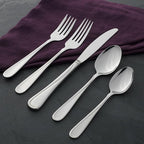 Oneida Silverware Set, Flight Everyday Flatware Salad Forks Set, Service For 4, 18/0 Stainless Steel, 6.65 x 1.04-Inch, Mirror Finish, Dishwasher Safe, Utensils Sets, Salad Fork (Silver, 4 Piece)