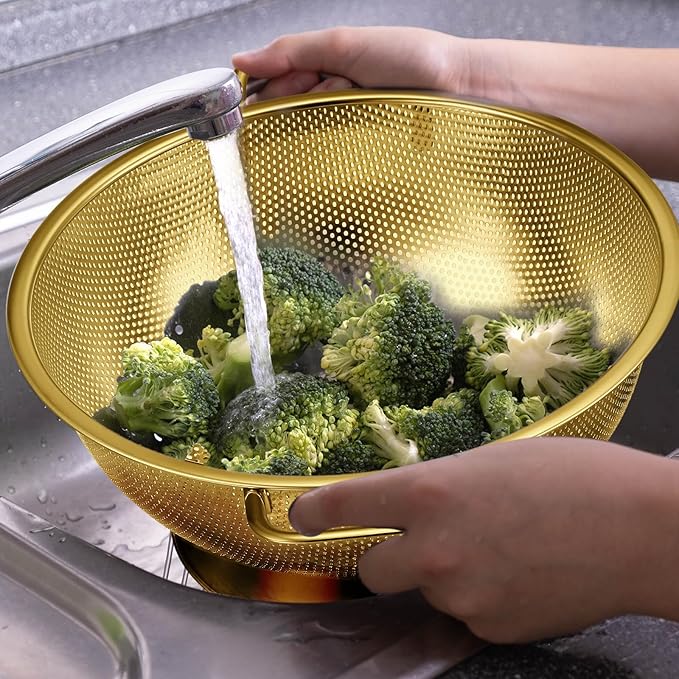 Bokon 3 Pcs Stainless Steel Colander Set Colander Bowl and Sieves 1/3/5 Quart Metal Mesh Strainer Net Basket with Handles Food Spaghetti Strainer for Kitchen Draining Pasta Rinsing(Gold)