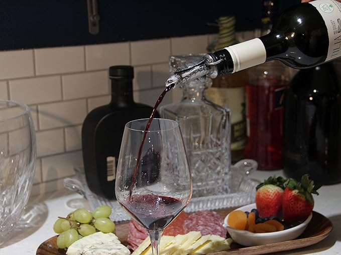 Happy Hour Sea Turtle Wine Pourer - Stopper, Aerator, and Perfect Pourer